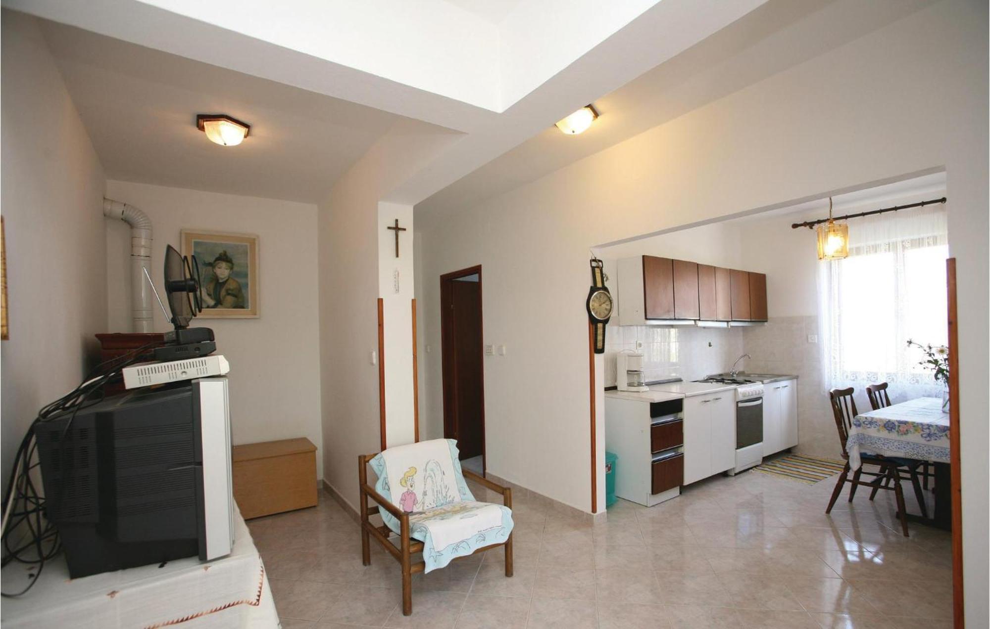 2 Bedroom Gorgeous Apartment In Labin Rasa Exterior photo