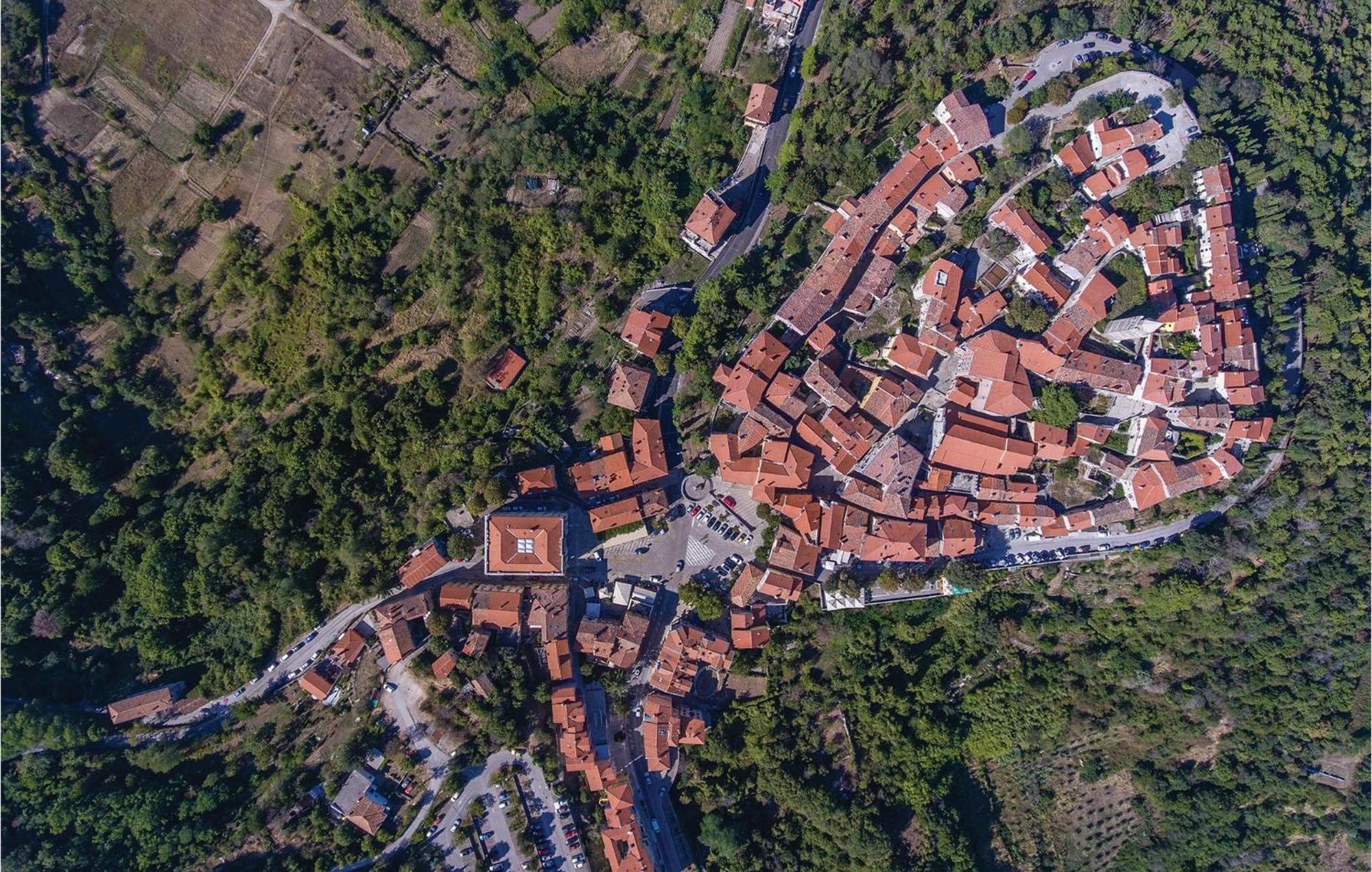 2 Bedroom Gorgeous Apartment In Labin Rasa Exterior photo