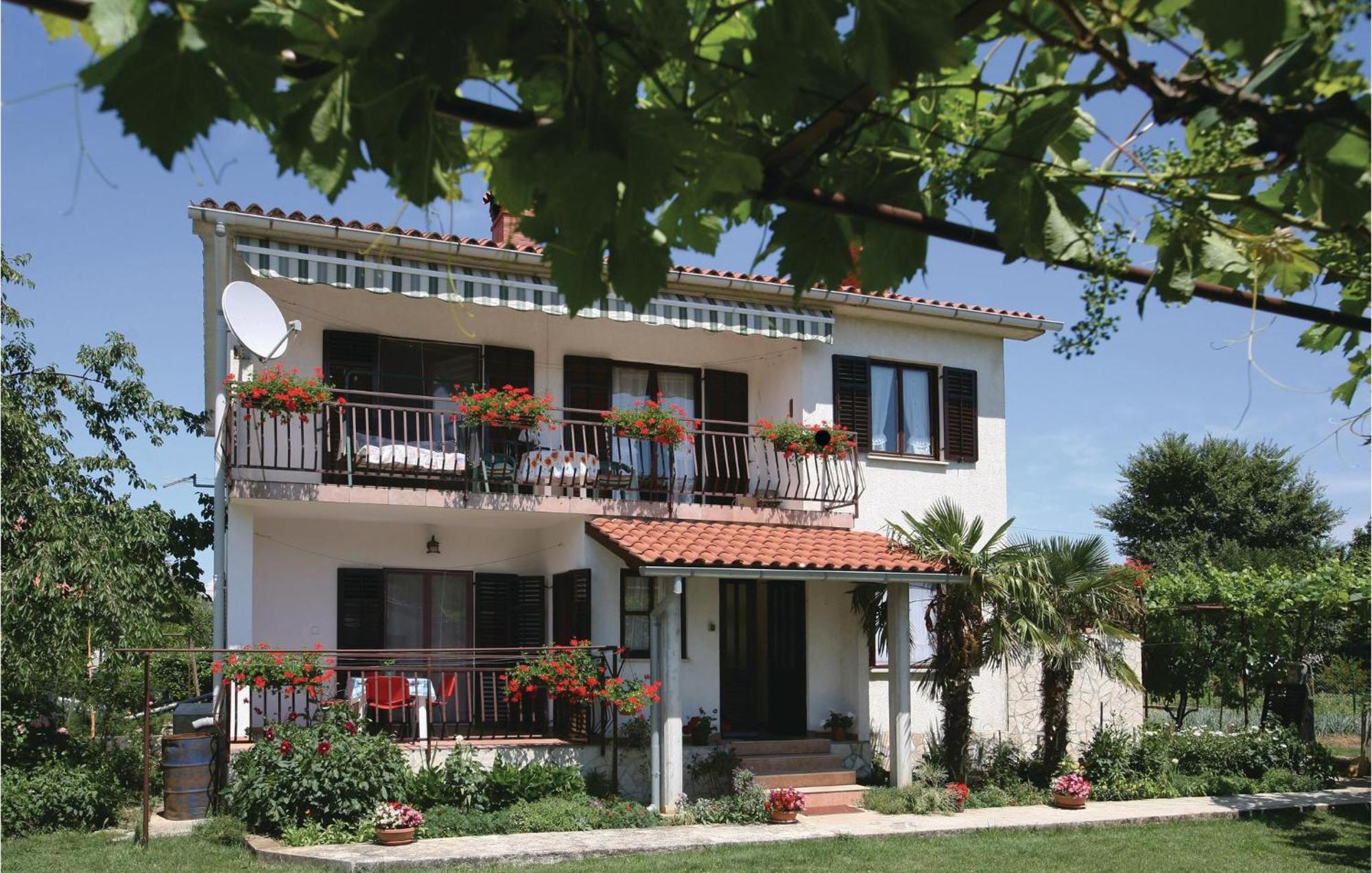 2 Bedroom Gorgeous Apartment In Labin Rasa Exterior photo